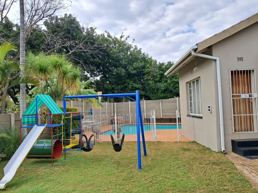 4 Bedroom Property for Sale in Safari Gardens North West